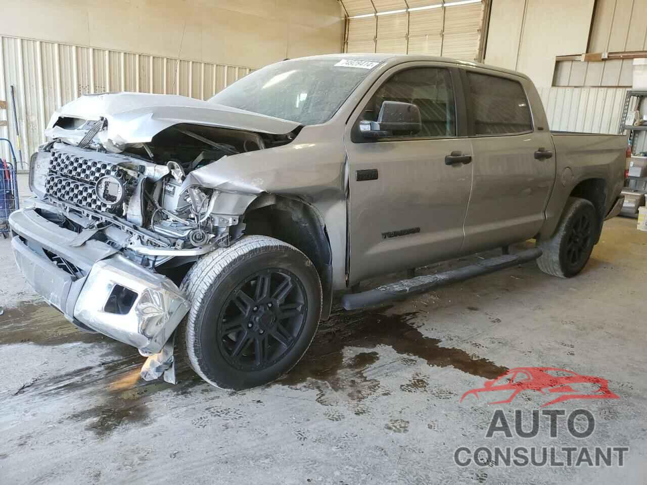 TOYOTA TUNDRA 2018 - 5TFDW5F13JX698321