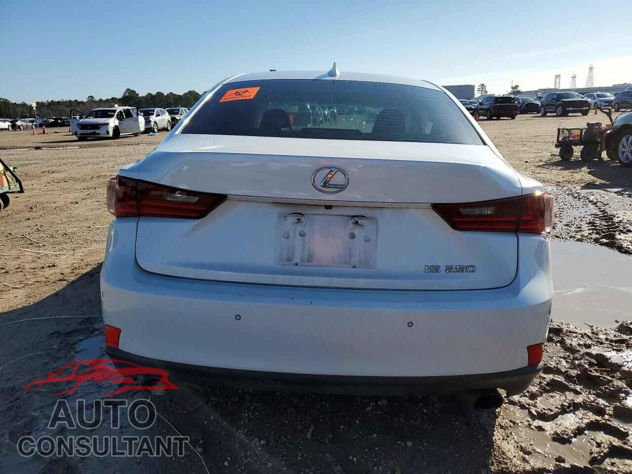 LEXUS IS 2014 - JTHBF1D2XE5042192