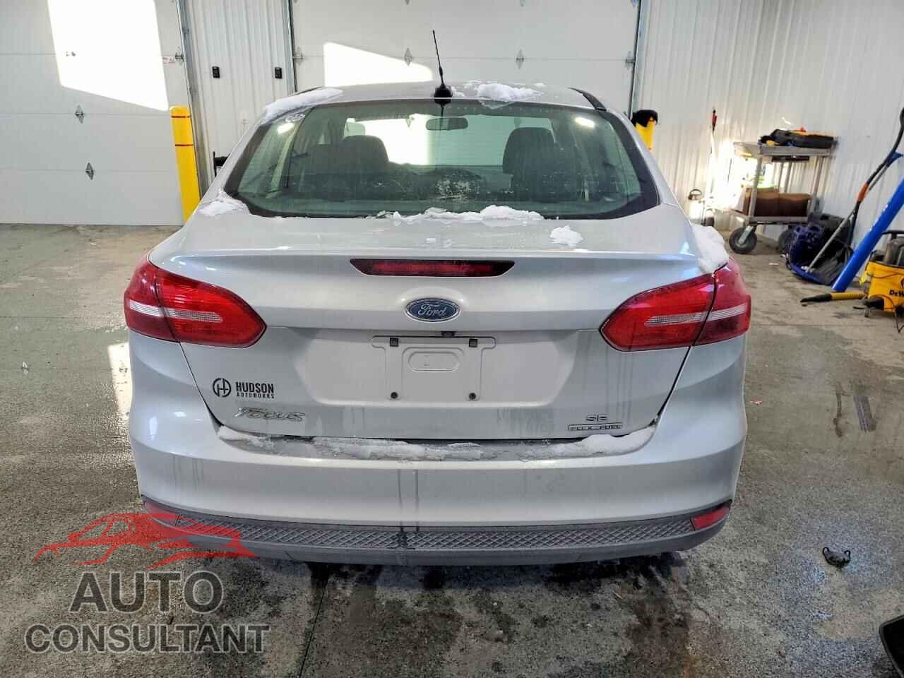 FORD FOCUS 2016 - 1FADP3F28GL365970