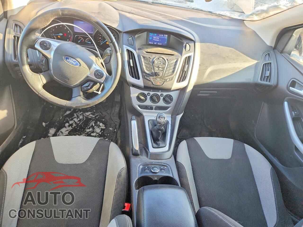 FORD FOCUS 2013 - 1FADP3F25DL100886