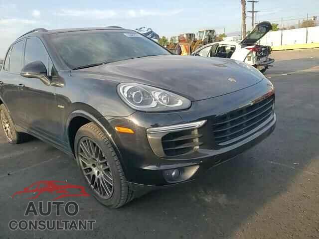 PORSCHE CAYENNE 2017 - WP1AE2A27HLA75580