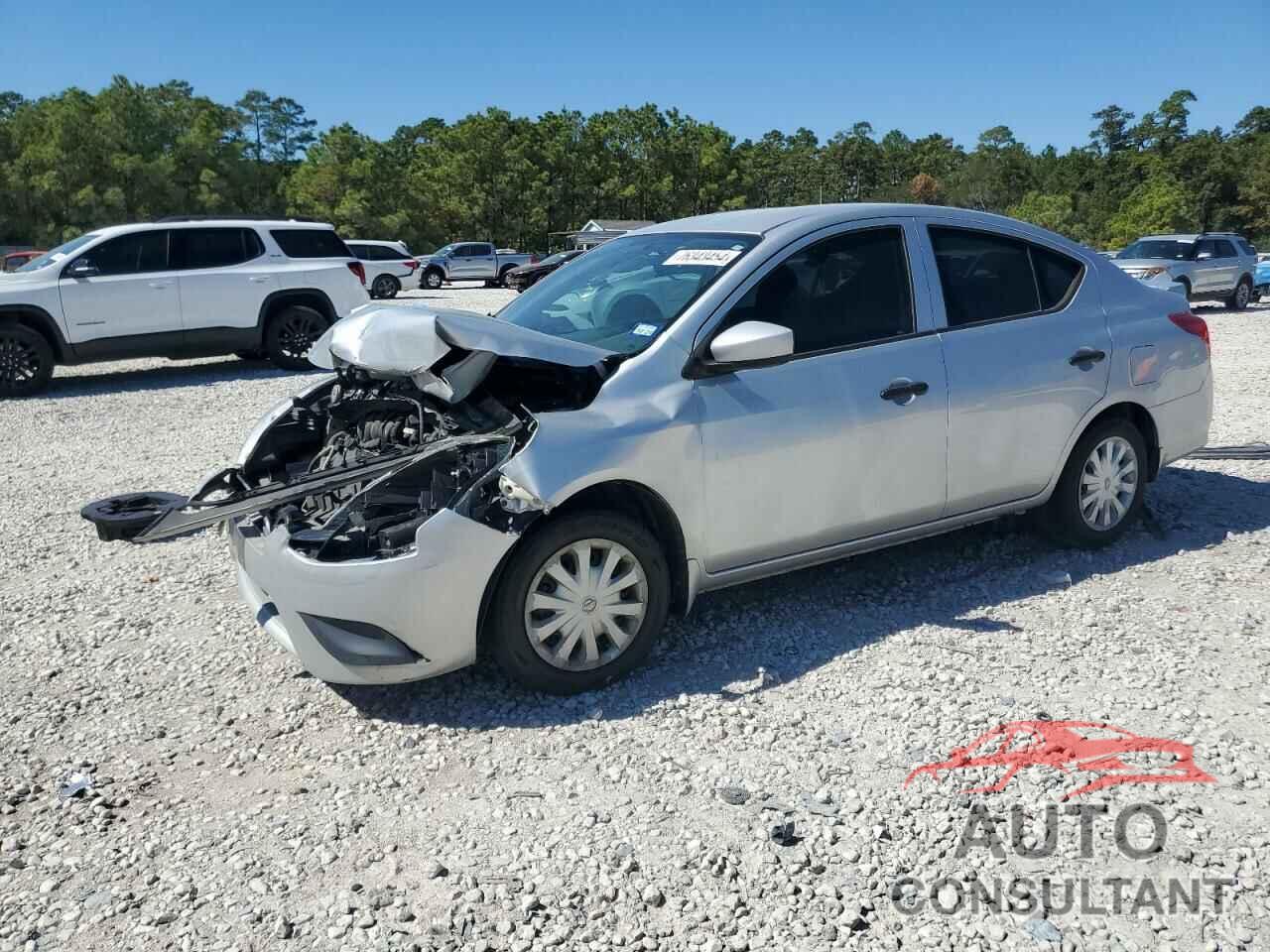 NISSAN VERSA 2017 - 3N1CN7AP4HL819372