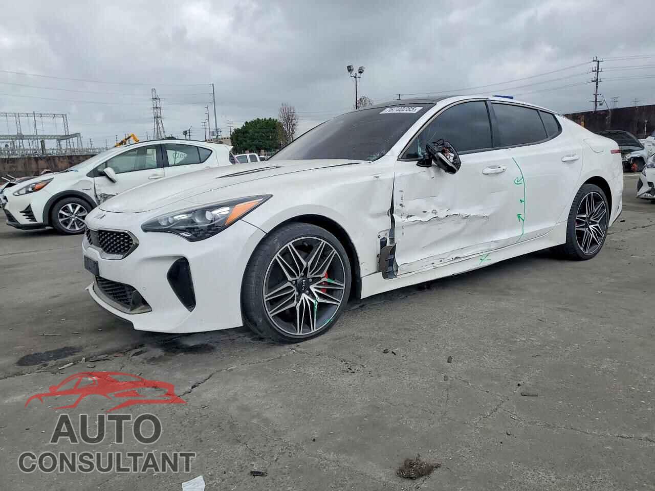 KIA STINGER 2022 - KNAE55LC2N6102038