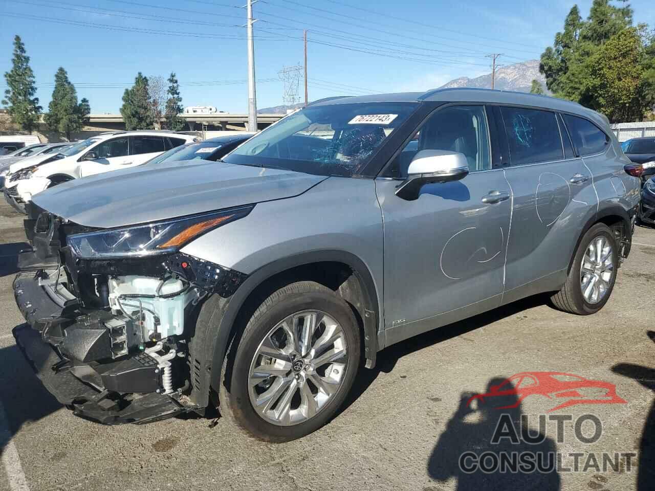 TOYOTA HIGHLANDER 2023 - 5TDXBRCH1PS579800