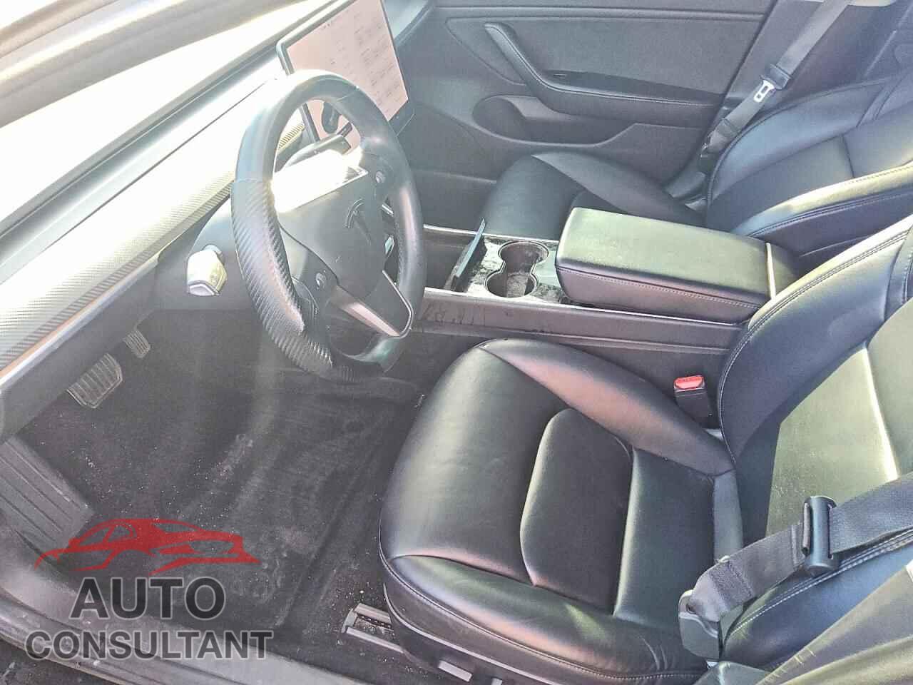 TESLA MODEL 3 2018 - 5YJ3E1EA7JF070166