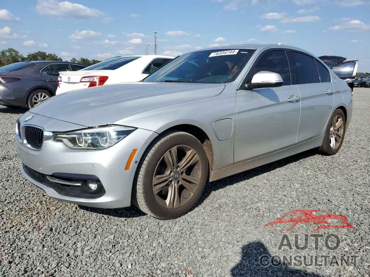 BMW 3 SERIES 2018 - WBA8E1C57JA178515