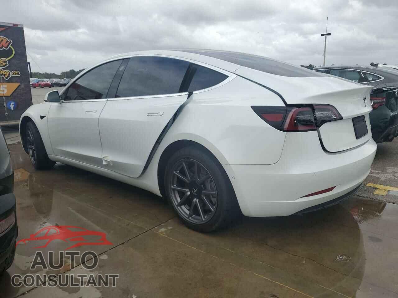 TESLA MODEL 3 2019 - 5YJ3E1EB3KF408415