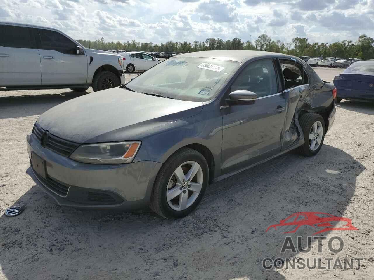 VOLKSWAGEN JETTA 2013 - 3VWLL7AJ8DM398420