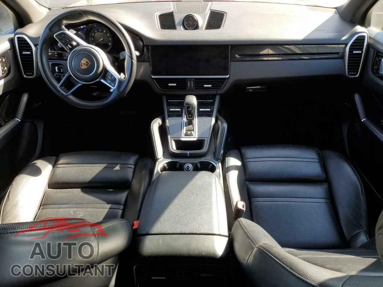 PORSCHE CAYENNE 2019 - WP1AA2AY3KDA09707