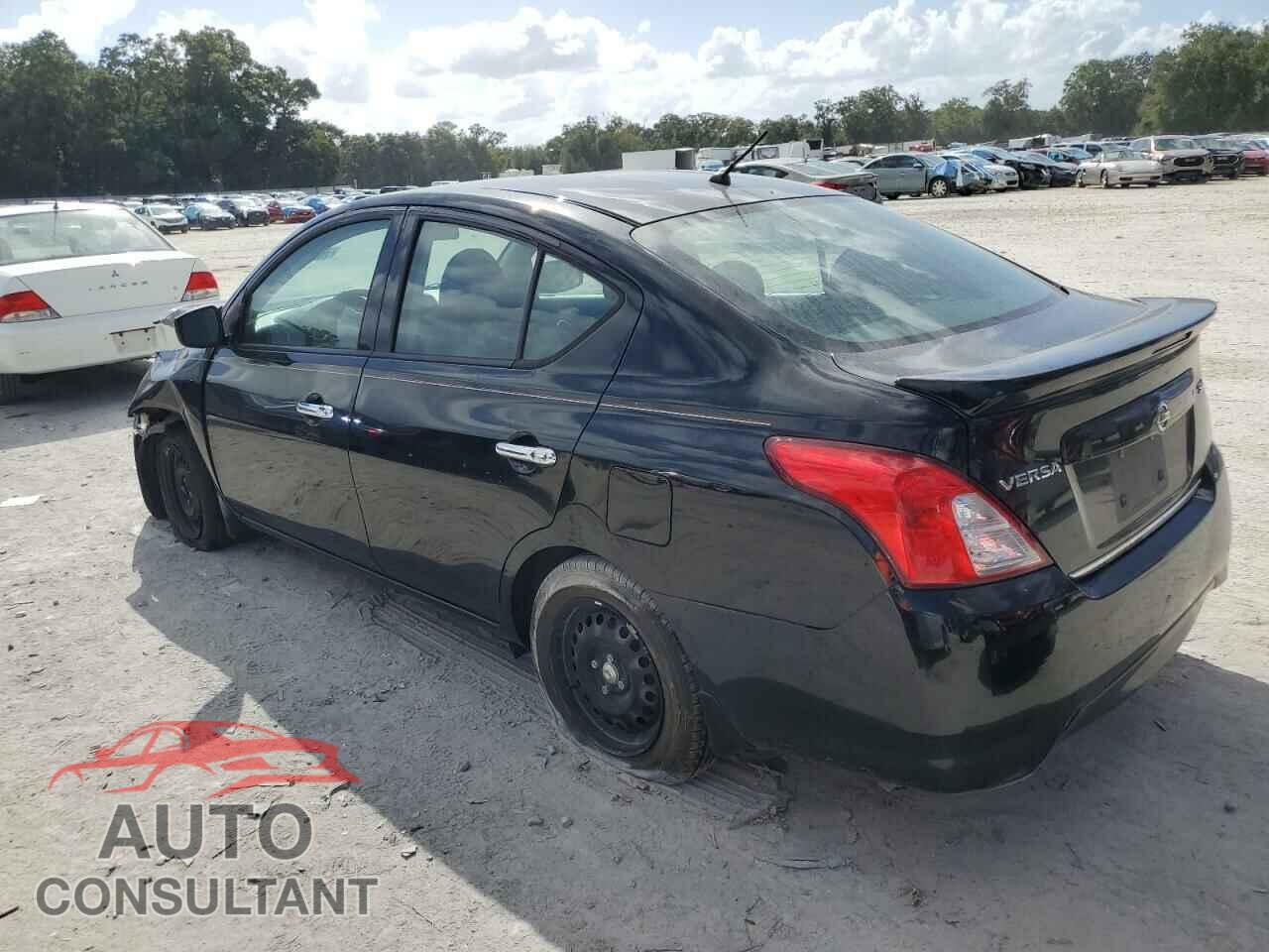 NISSAN VERSA 2017 - 3N1CN7AP9HL823255