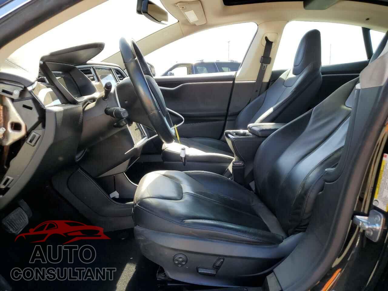 TESLA MODEL S 2014 - 5YJSA1H17EFP42610