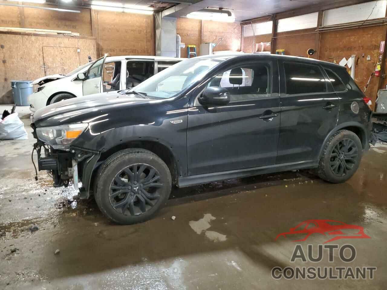 MITSUBISHI OUTLANDER 2018 - JA4AP3AUXJZ028513