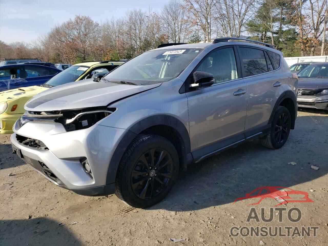 TOYOTA RAV4 2018 - 2T3RFREV6JW824001