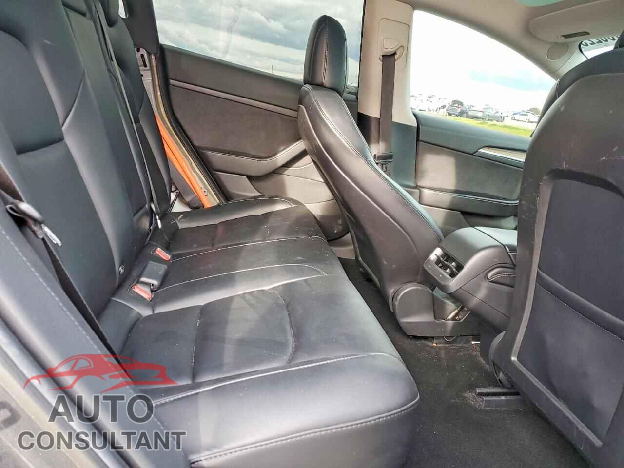 TESLA MODEL 3 2021 - 5YJ3E1EB3MF003643