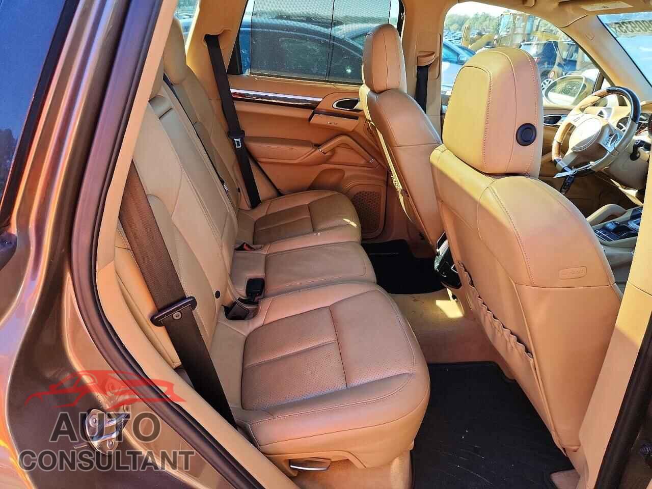 PORSCHE CAYENNE 2012 - WP1AA2A20CLA11157