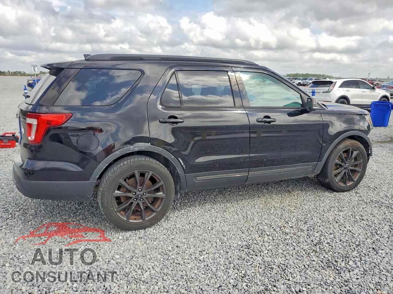 FORD EXPLORER 2017 - 1FM5K7D83HGA10948
