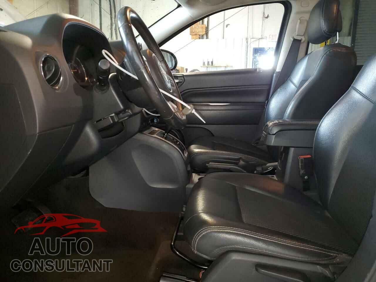 JEEP COMPASS 2016 - 1C4NJCEA9GD633394