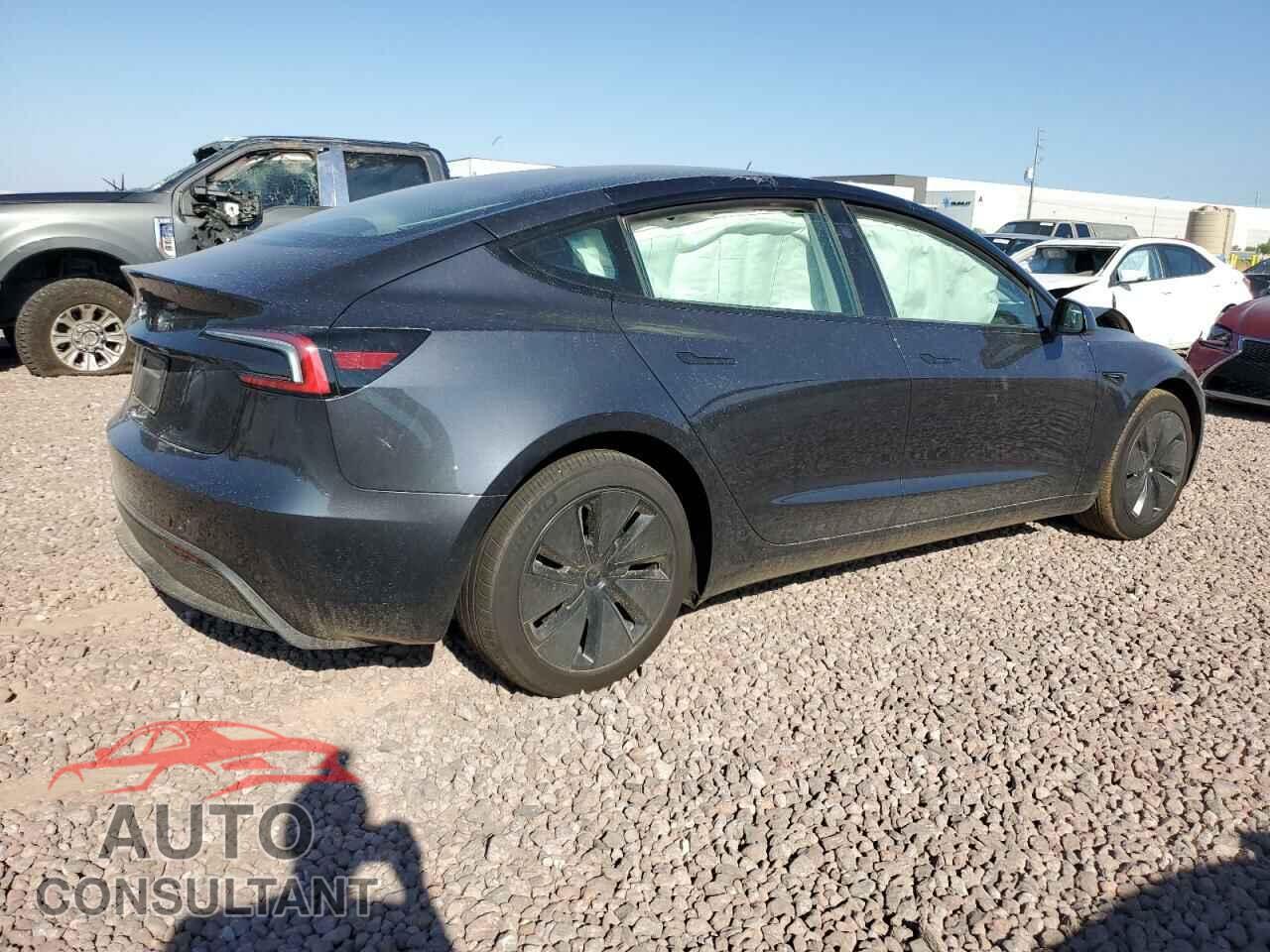 TESLA MODEL 3 2024 - 5YJ3E1EAXRF782585