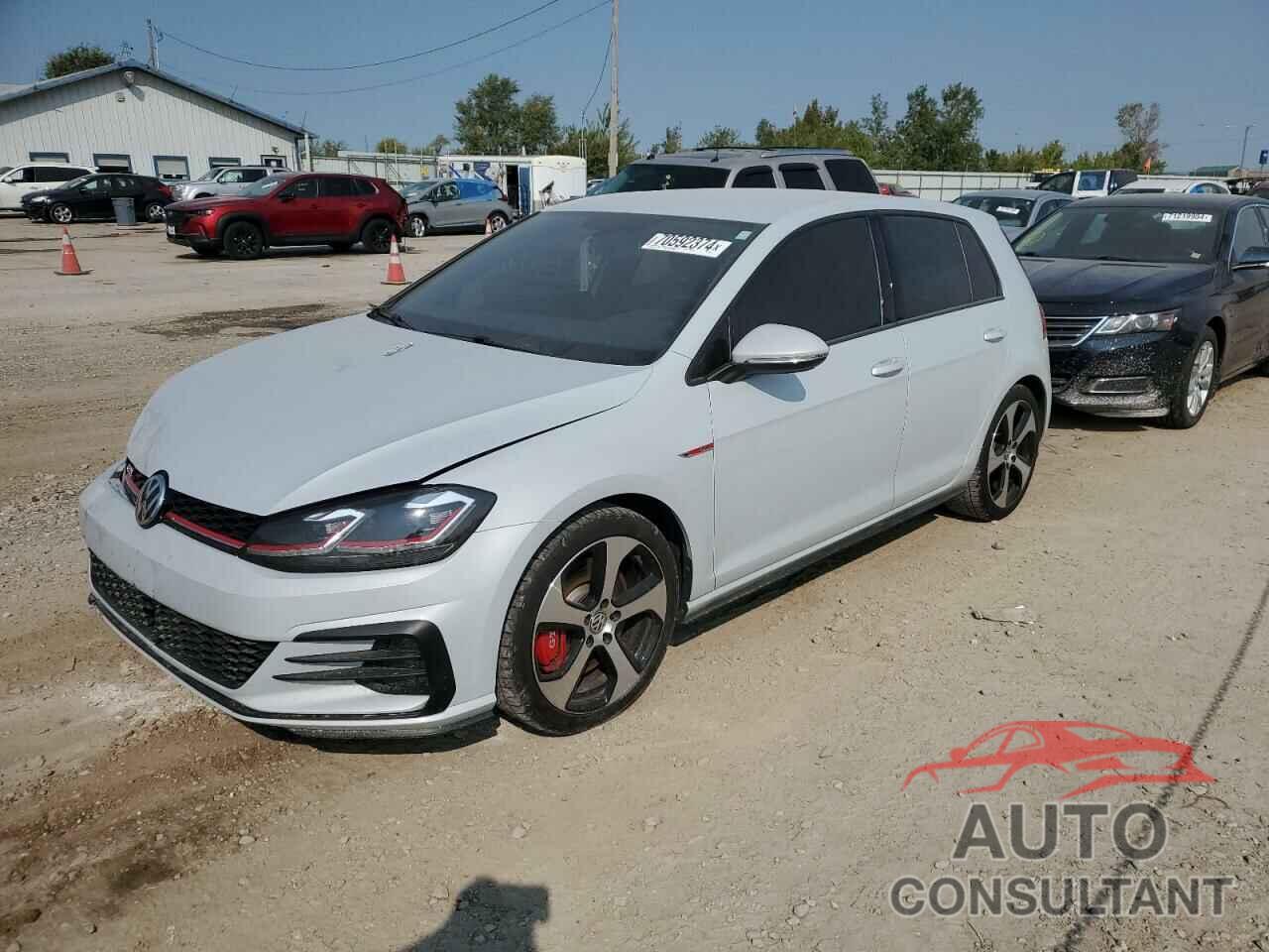 VOLKSWAGEN GTI 2019 - 3VW6T7AU8KM032607