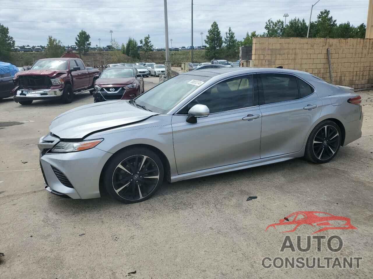 TOYOTA CAMRY 2018 - 4T1B61HK8JU145375