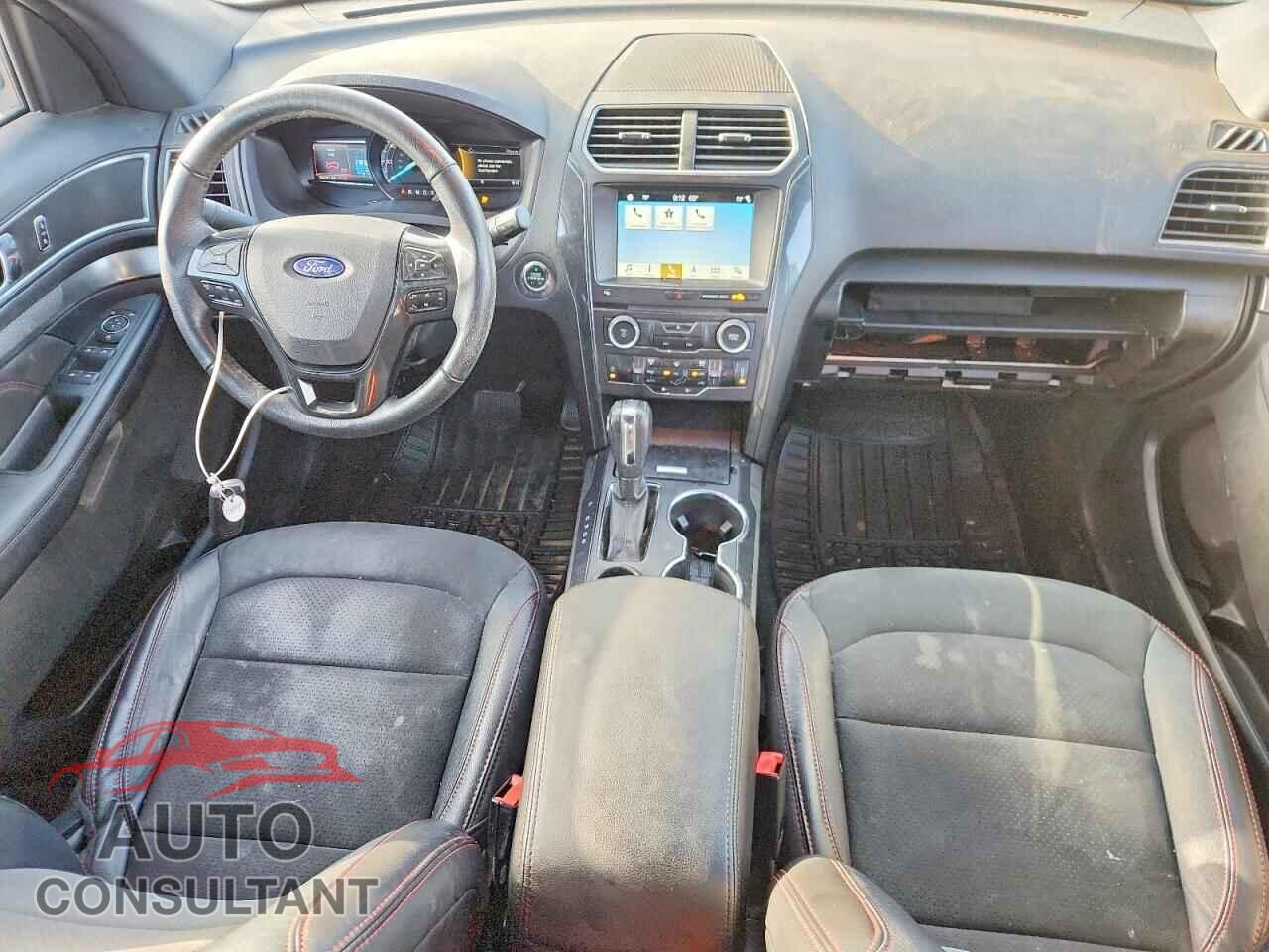 FORD EXPLORER 2018 - 1FM5K7D89JGB30047