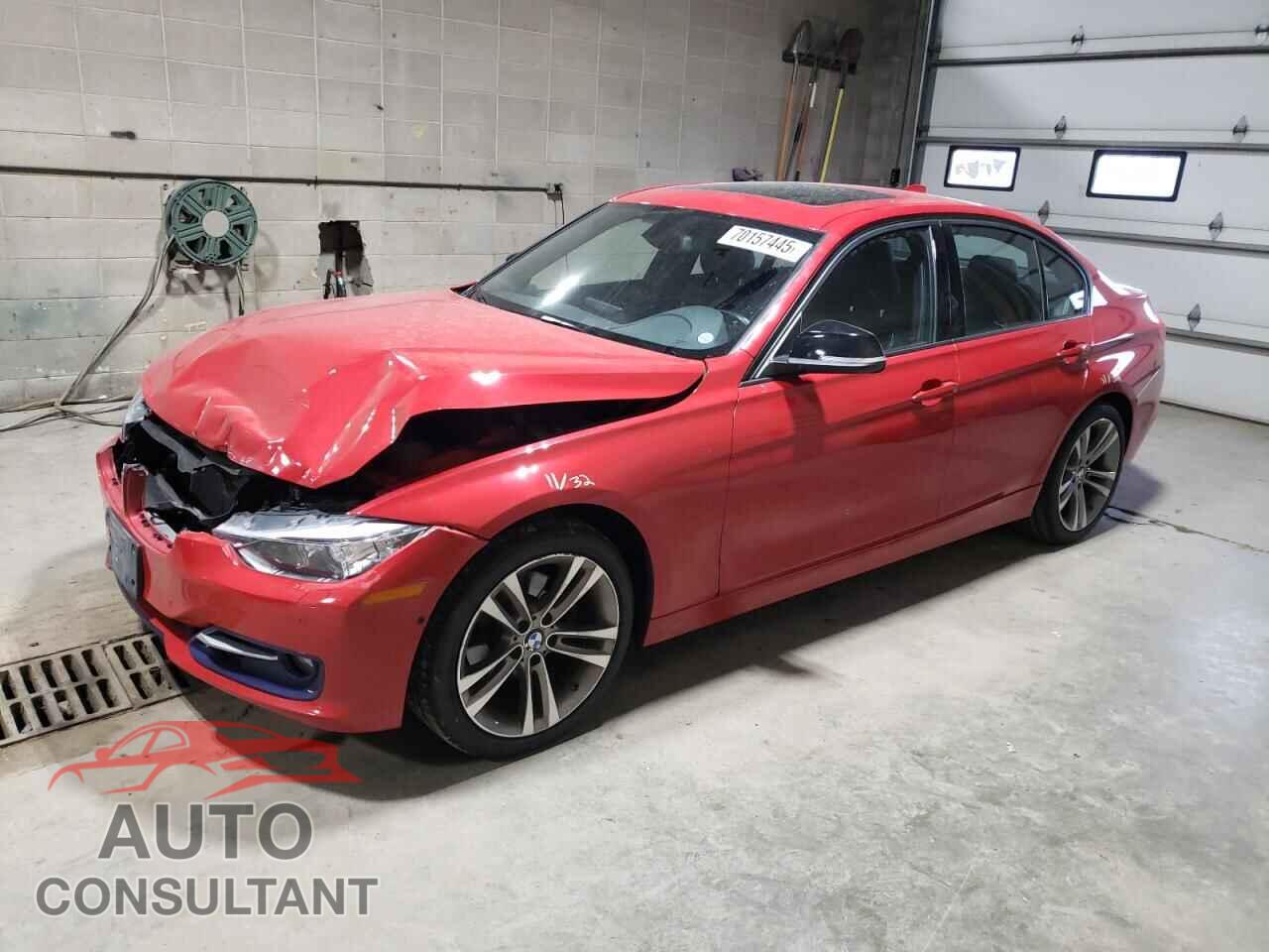 BMW 3 SERIES 2013 - WBA3B3G50DNR81057