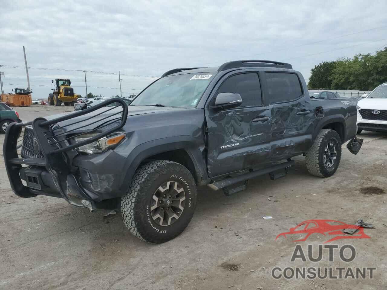 TOYOTA TACOMA 2018 - 3TMCZ5AN4JM131862