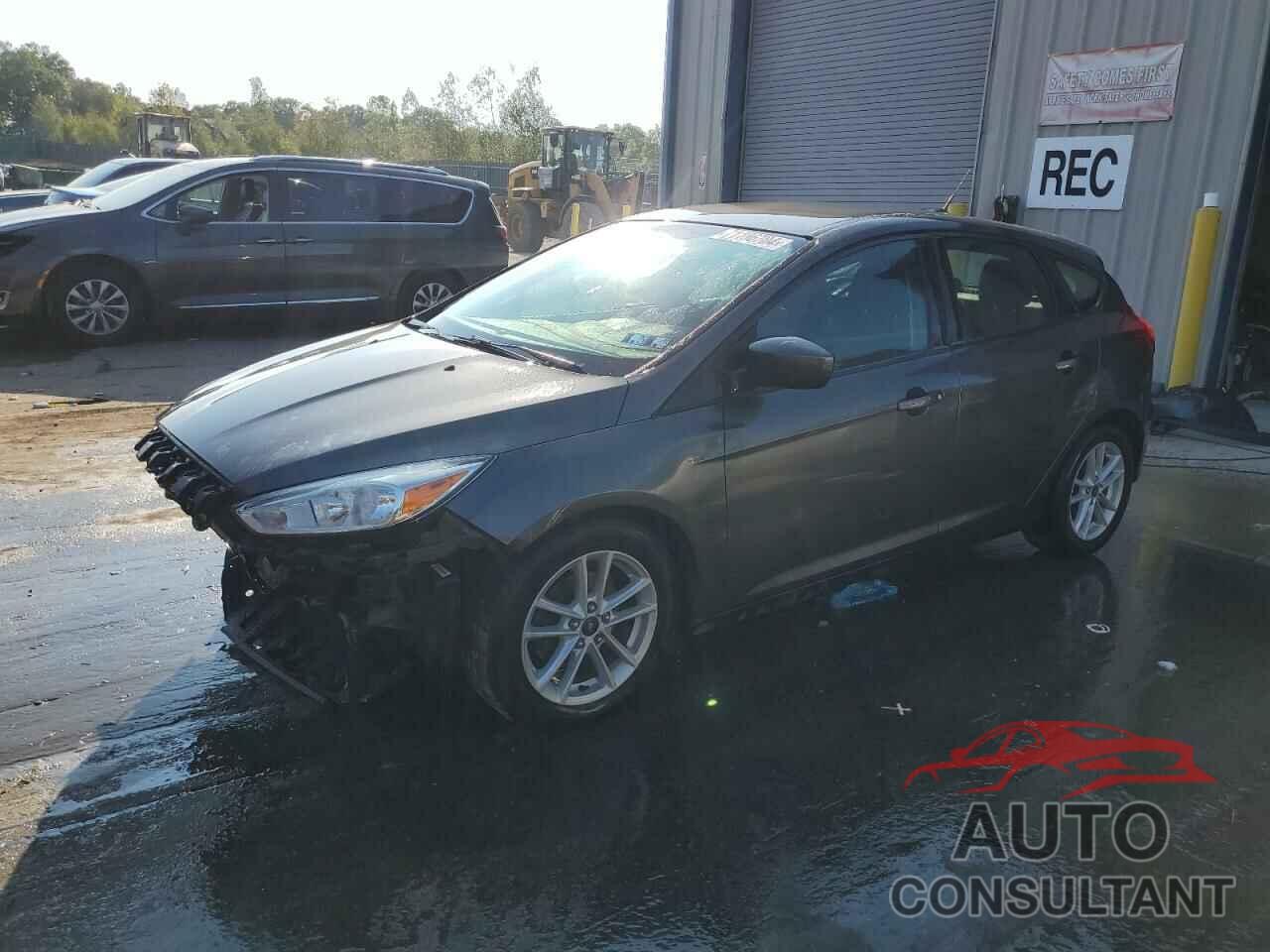 FORD FOCUS 2018 - 1FADP3K23JL254904