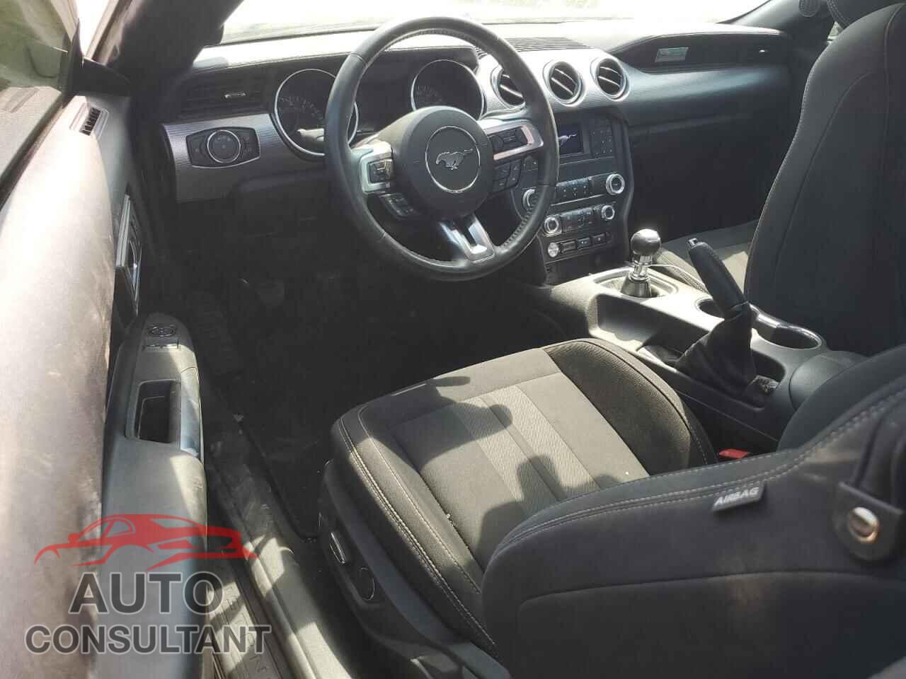 FORD MUSTANG 2019 - 1FA6P8CF5K5117380