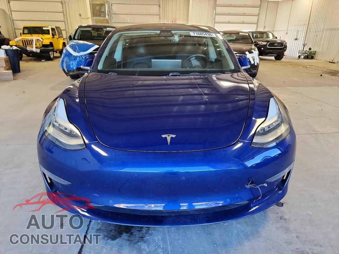 TESLA MODEL 3 2019 - 5YJ3E1EB6KF413611