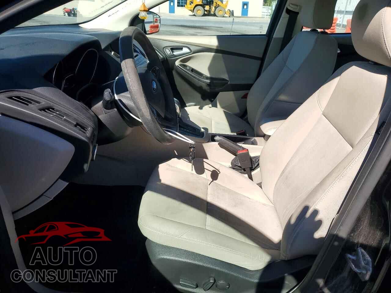 FORD FOCUS 2016 - 1FADP3F24GL261931
