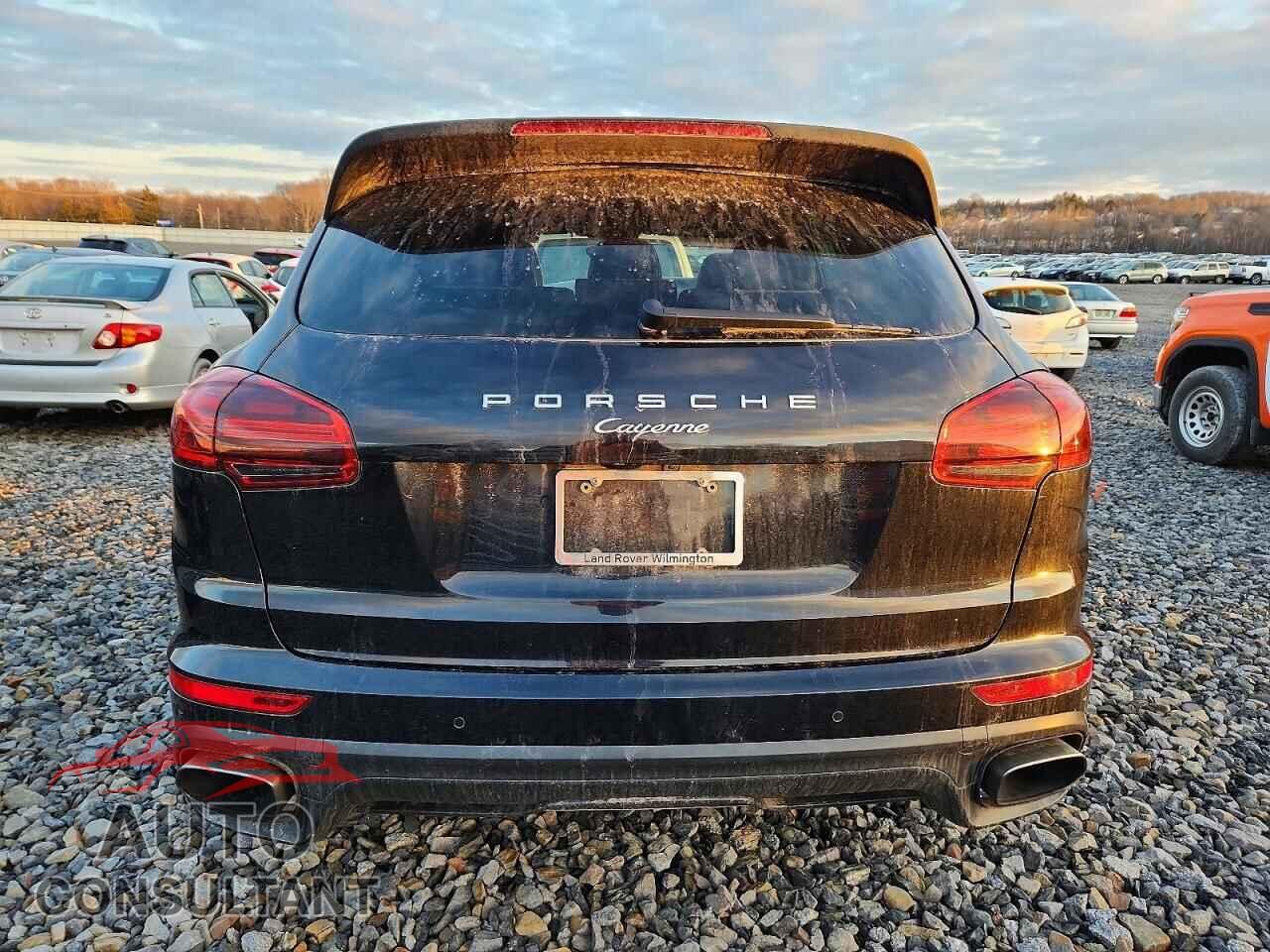 PORSCHE CAYENNE 2017 - WP1AA2A24HKA89888