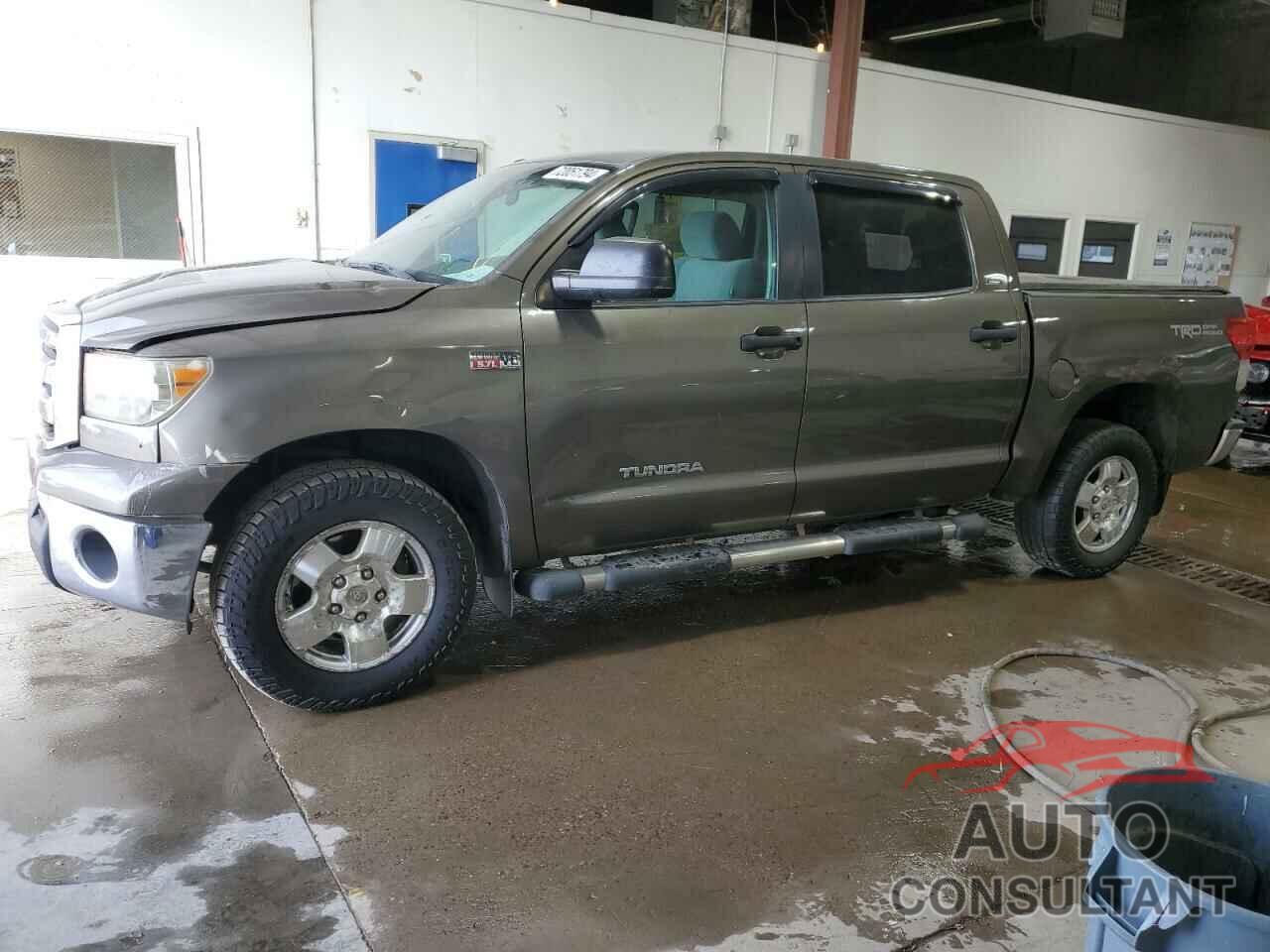 TOYOTA TUNDRA 2010 - 5TFDW5F15AX117692
