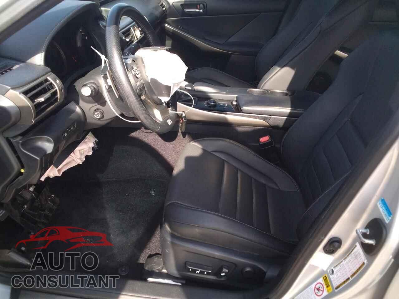 LEXUS IS 2014 - JTHBE1D27E5005149
