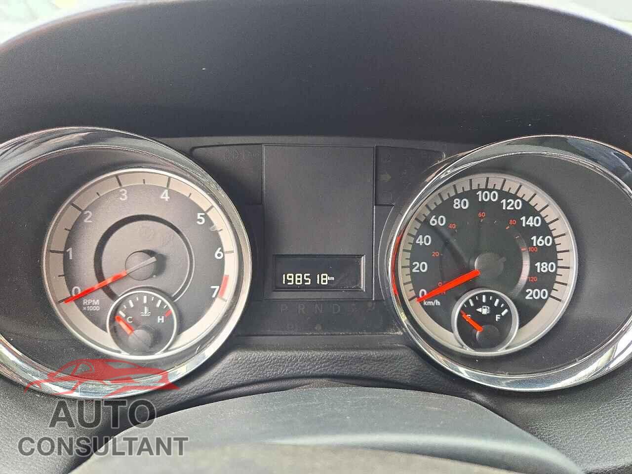 DODGE CARAVAN 2013 - 2C4RDGBG4DR702543