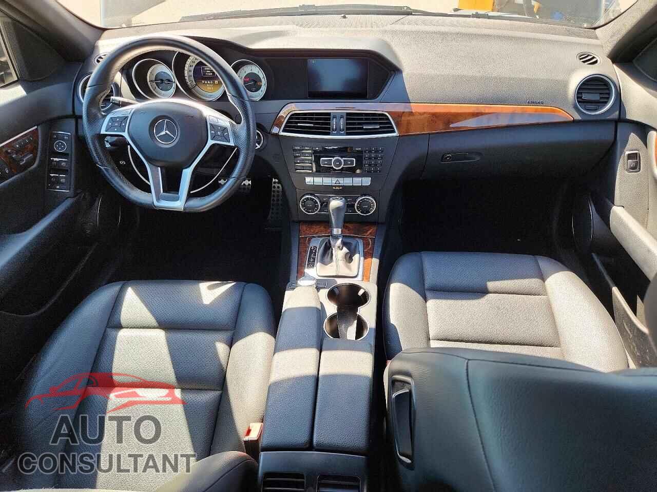 MERCEDES-BENZ C-CLASS 2012 - WDDGF4HB7CA623405
