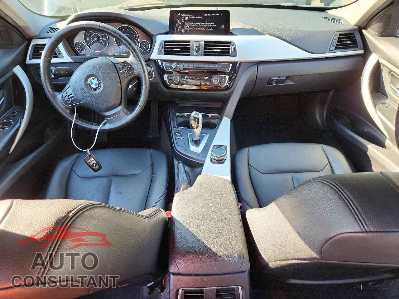 BMW 3 SERIES 2016 - WBA8E5G59GNU20076