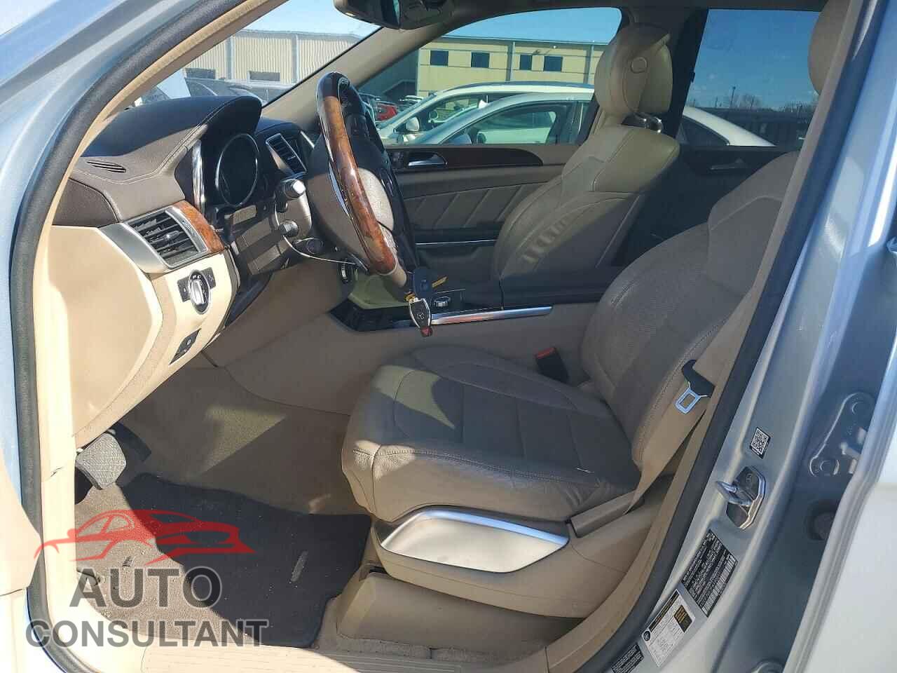 MERCEDES-BENZ GL-CLASS 2015 - 4JGDF7DE2FA490017