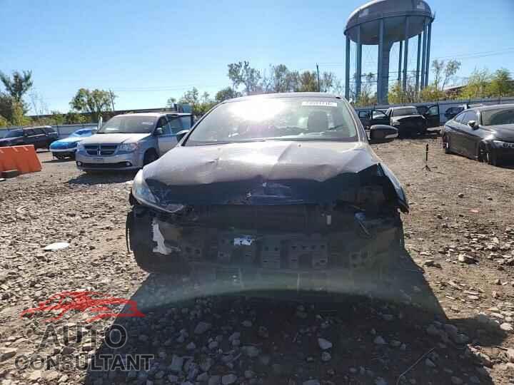 FORD FOCUS 2015 - 1FADP3F23FL216512