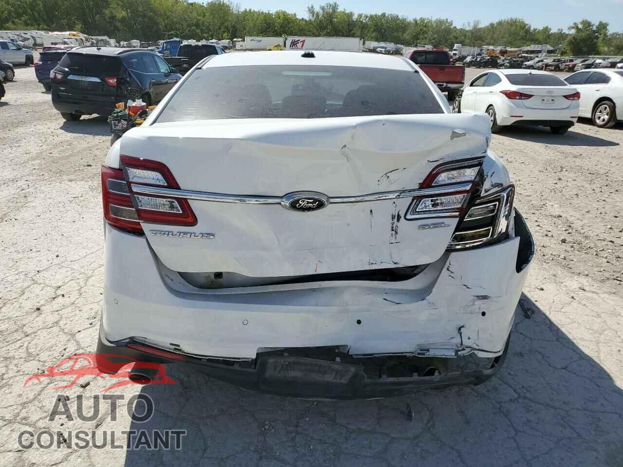 FORD TAURUS 2016 - 1FAHP2E82GG109849