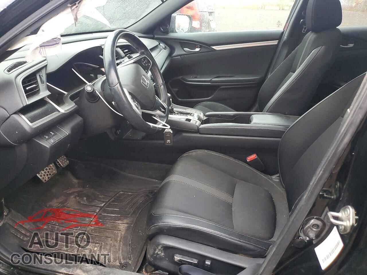 HONDA CIVIC 2019 - 2HGFC2F88KH018613