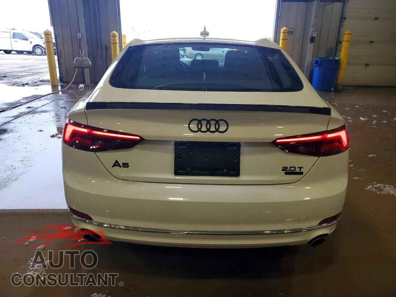 AUDI A5 2018 - WAUANCF59JA136839