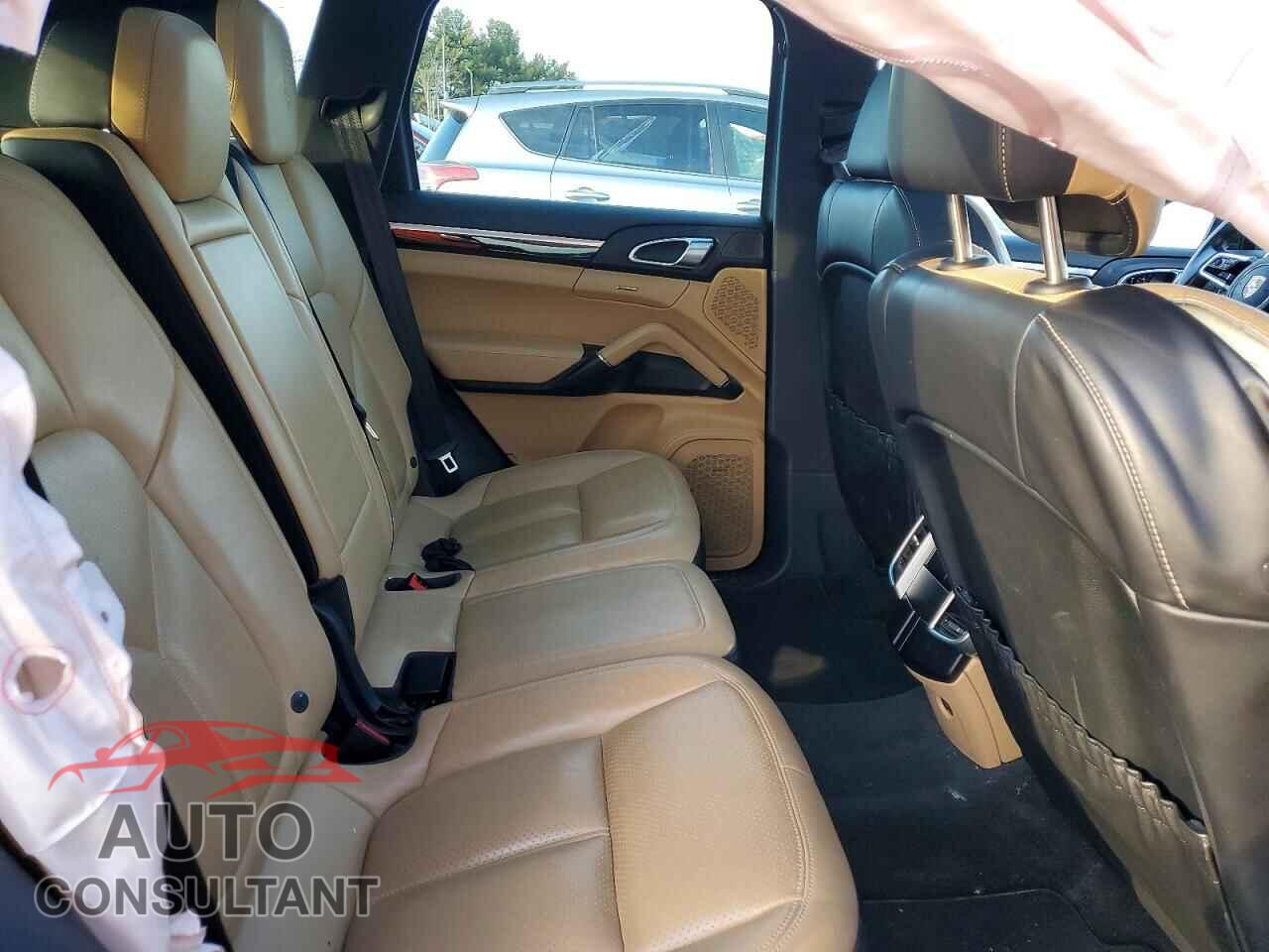 PORSCHE CAYENNE 2017 - WP1AA2A20HKA89242