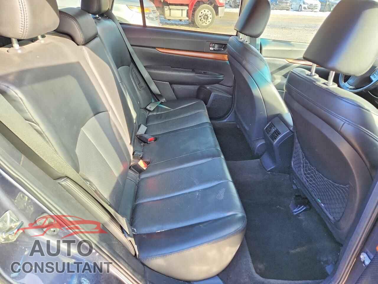 SUBARU OUTBACK 2014 - 4S4BRBLC4E3307527