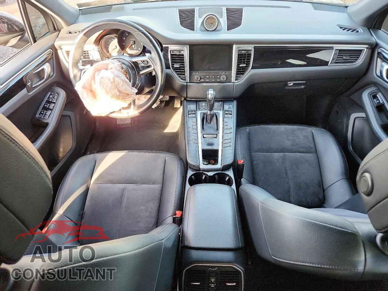 PORSCHE MACAN 2018 - WP1AA2A59JLB13807