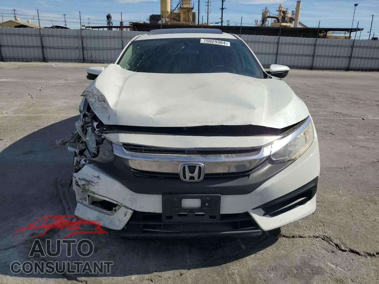 HONDA CIVIC 2018 - 2HGFC2F73JH513372