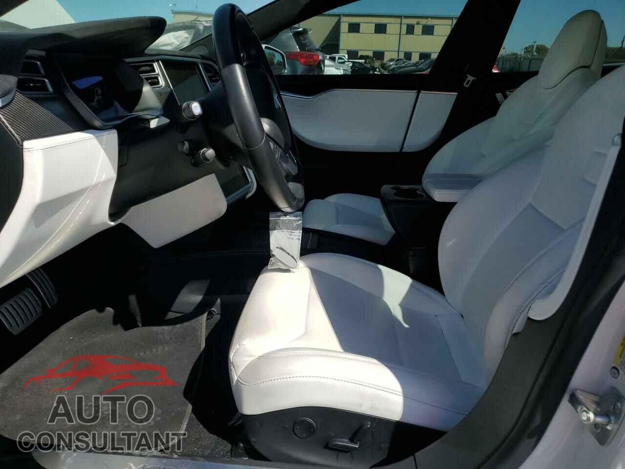 TESLA MODEL S 2017 - 5YJSA1E44HF204790