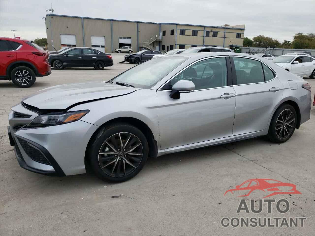 TOYOTA CAMRY 2024 - 4T1G11AK3RU844732