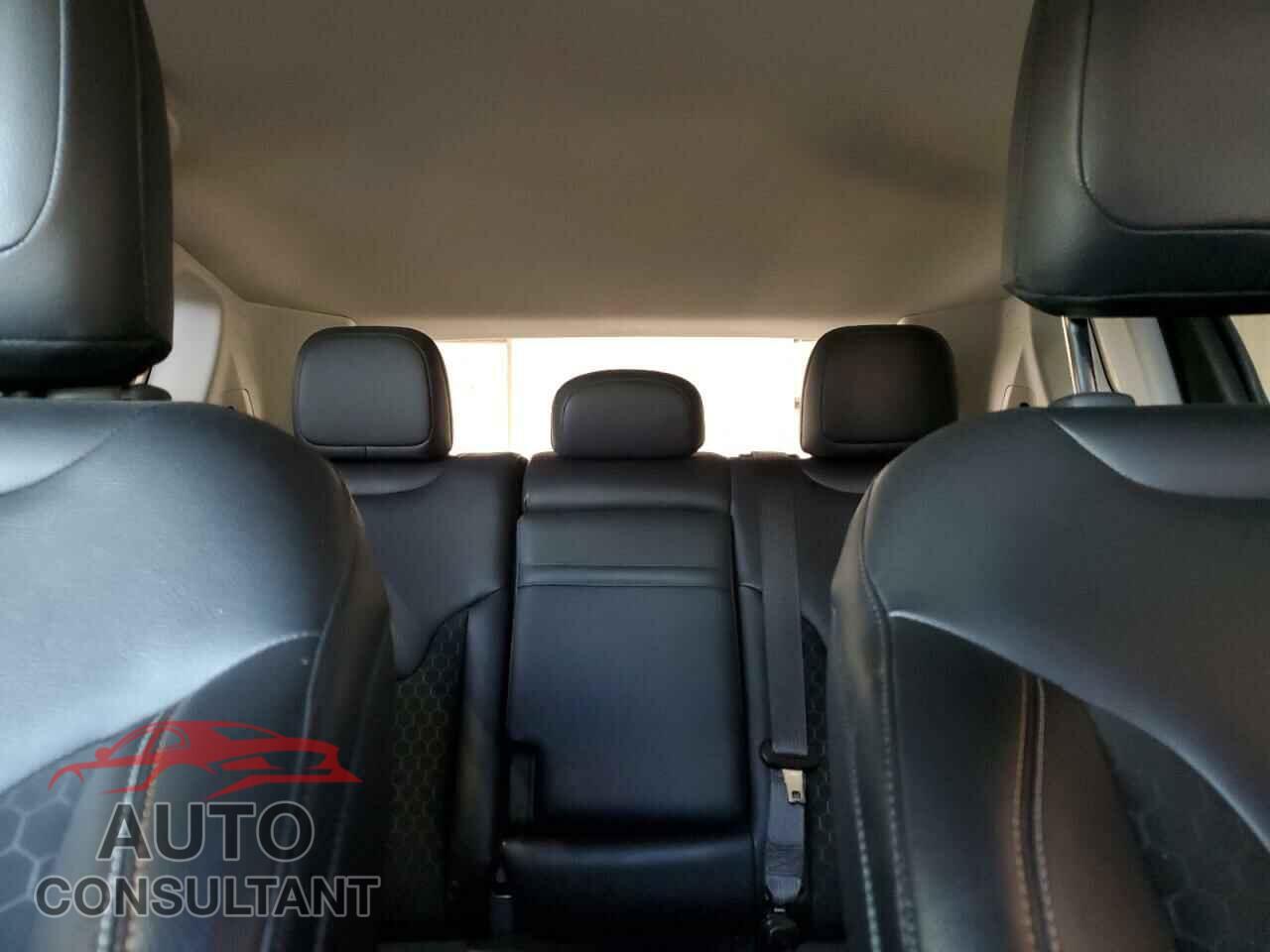 JEEP COMPASS 2018 - 3C4NJDBB4JT250046