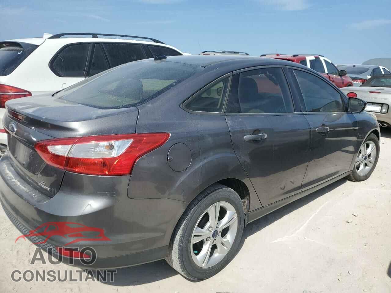 FORD FOCUS 2013 - 1FADP3F22DL323774